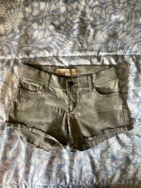 Hollister Olive Camo Low-Rise Jean Shorts